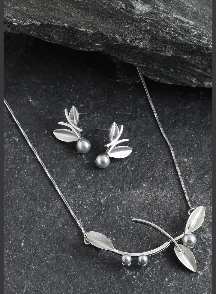 Silver Plated Party Designer Stone Necklace and Earring Set For Women