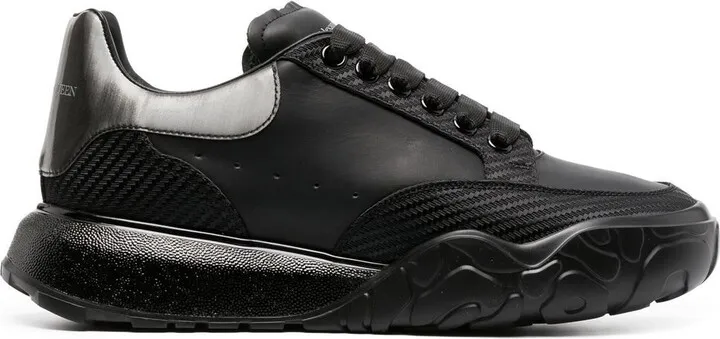 Court low-top sneakers