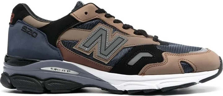 920 Low-Top Sneakers