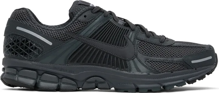 Nike Black Zoom Vomero 5 Sneakers
