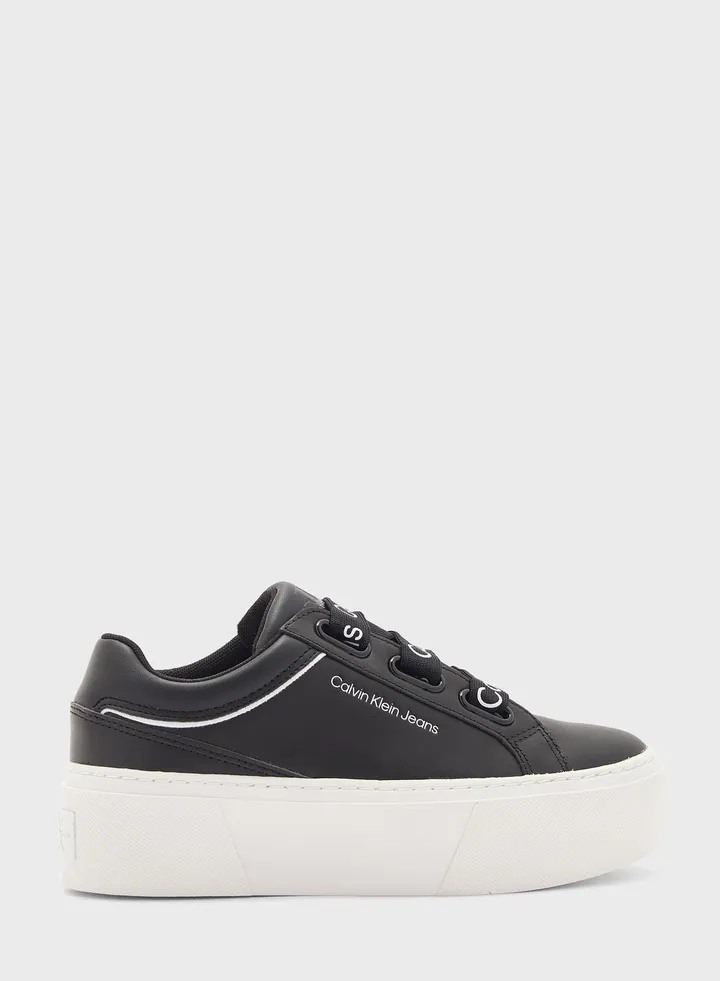 Flatform Low Top Sneakers