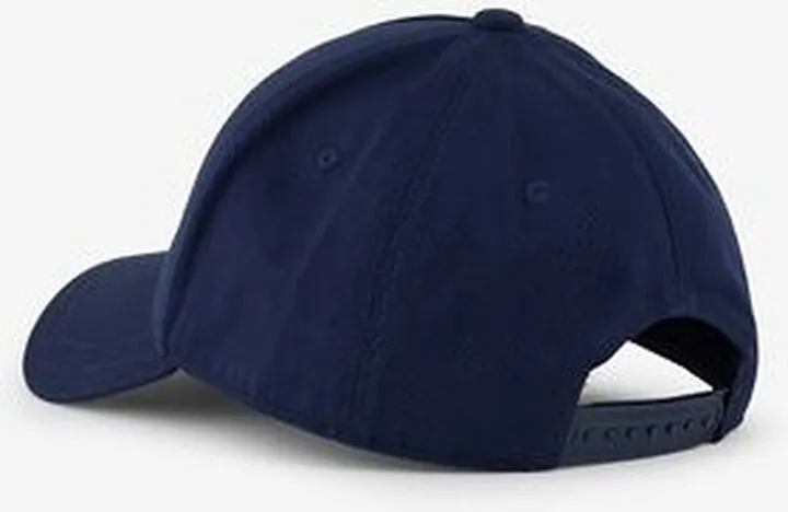 Caps