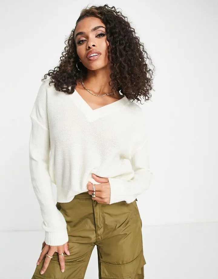 Brave Soul kansas v-neck sweater in ivory