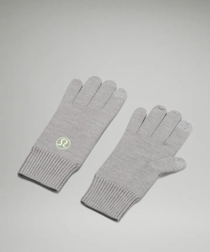 Warm Revelation Gloves Tech