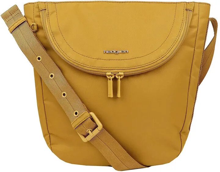 Wren Water Repellent Recycled Crossbody