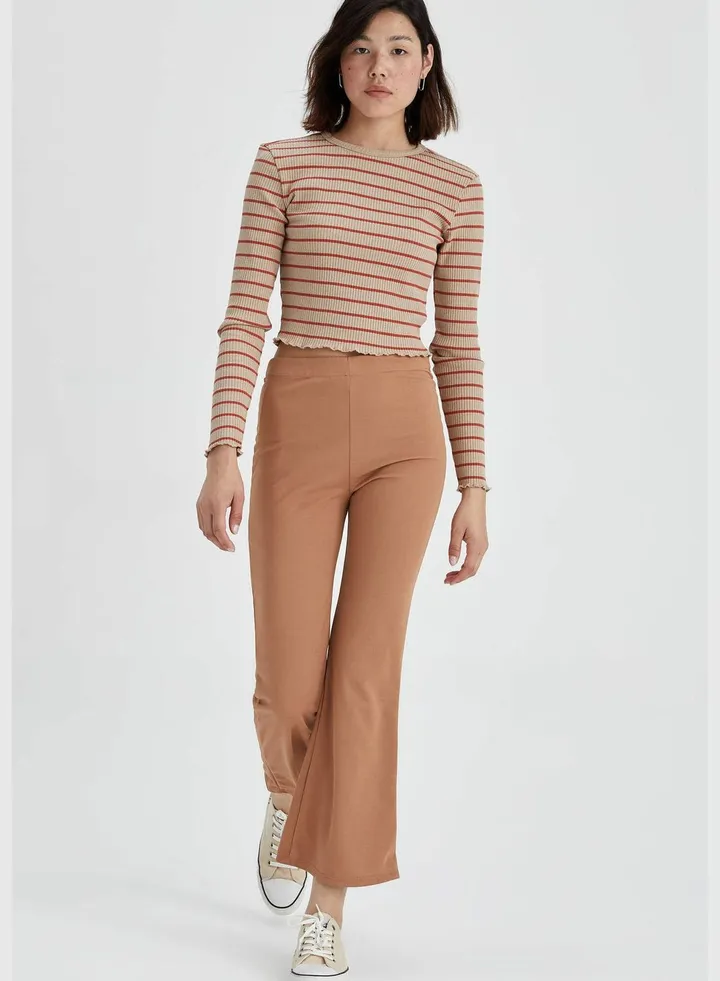 Woman Woven Trousers