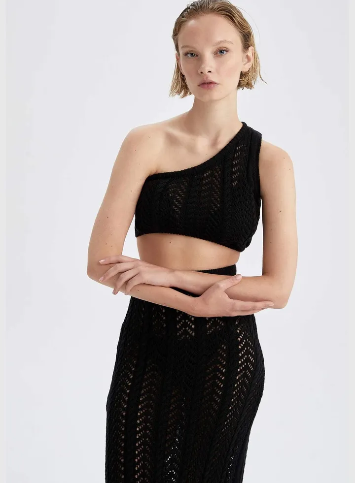 Woman Regular Fit Swimwear Beachwear