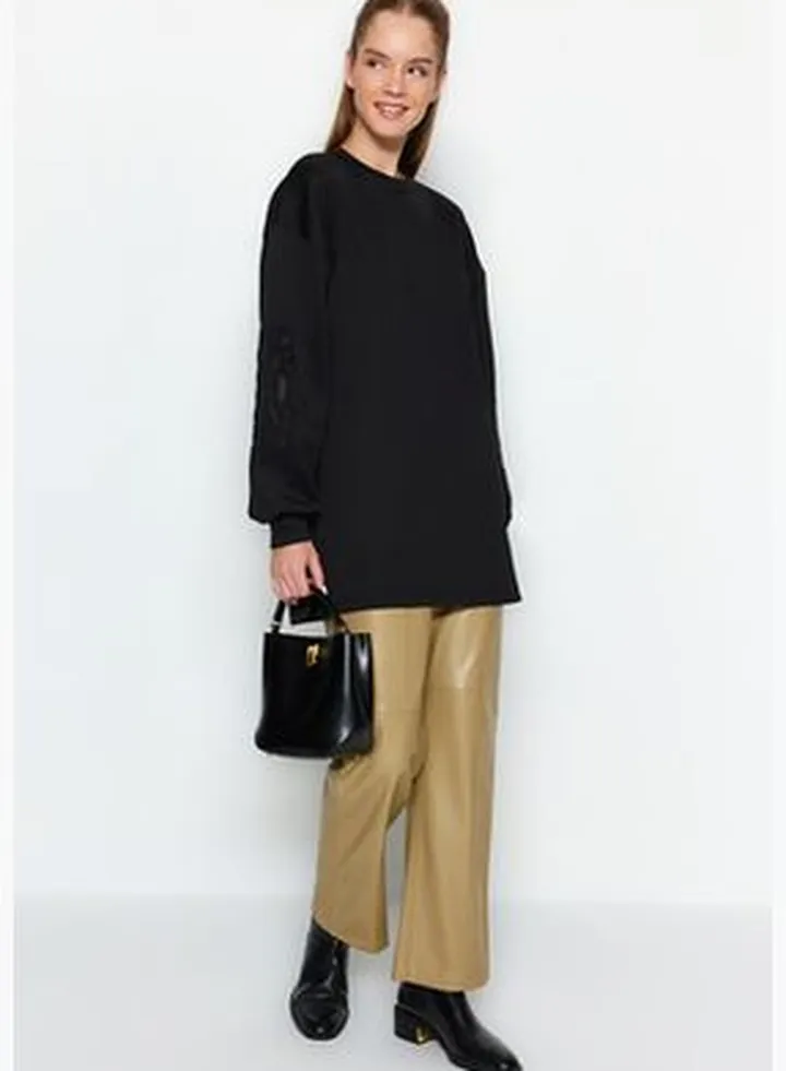 Black Sleeve Embroidery Detail Scuba Knitted Sweatshirt TCTSS23UK00042