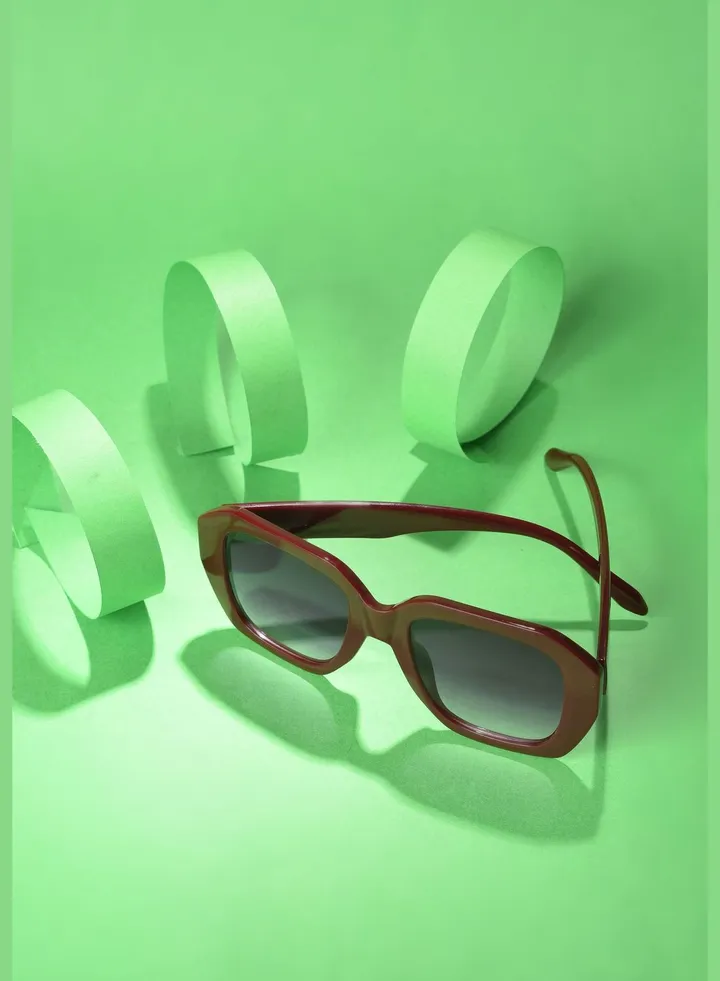 Women Black Lens Purple Wayfarer Sunglasses