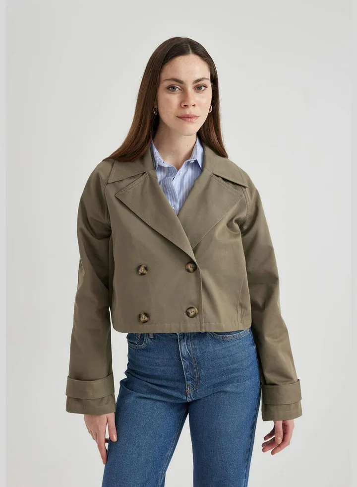 Woman Regular Fit Trenchcoat