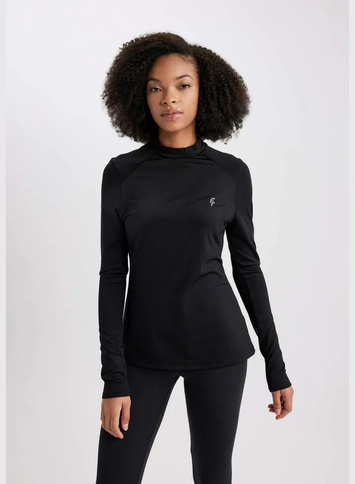 Woman High Neck Knitted Long Sleeve T-Shirt