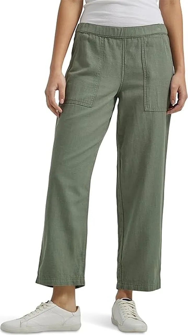 Lee Ultra Lux Pull-On Crop (Fort Green) Women's Casual Pants