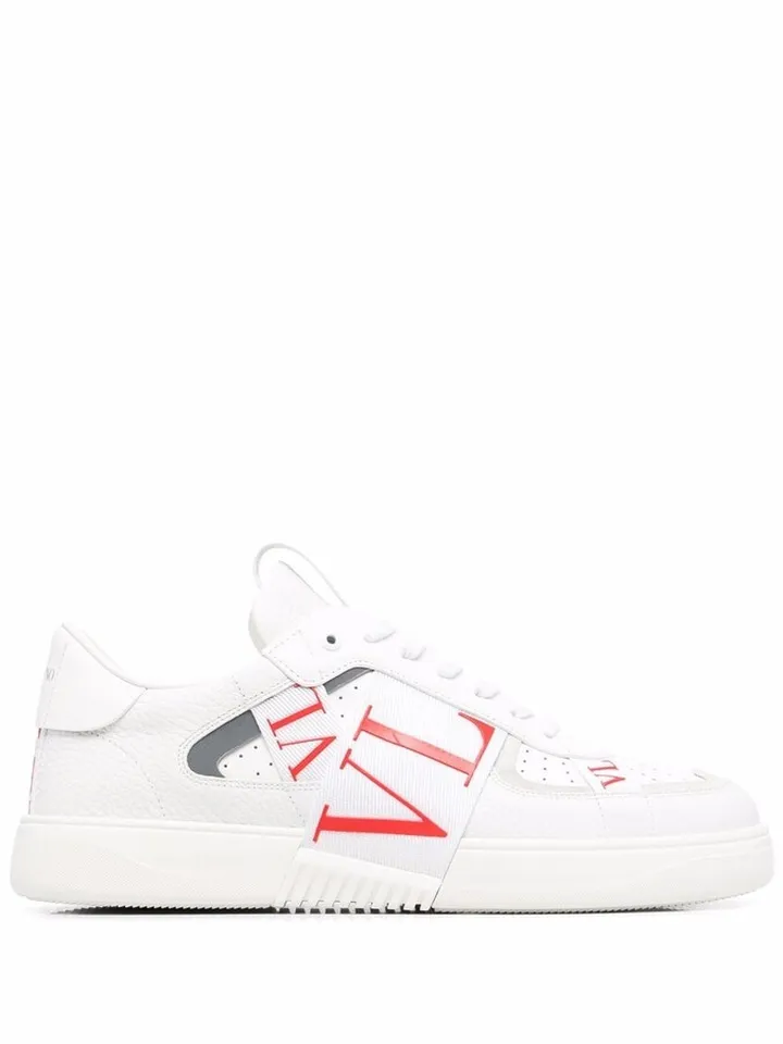 VL7N low-top sneakers