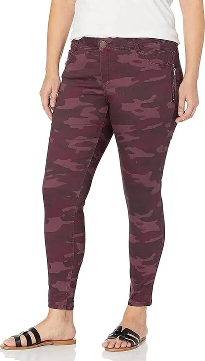 Democracy Women's Plus-Size Ab Solution Side Zip Jegging (Rum Raisin) Women's Jeans