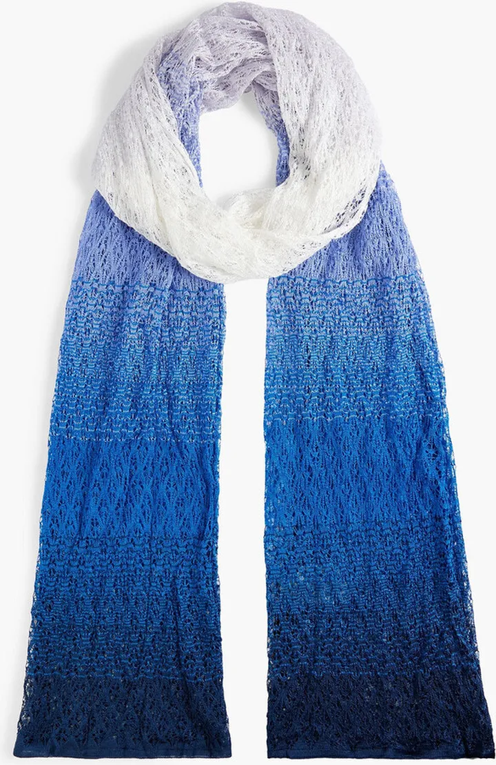 Dégradé crochet-knit scarf
