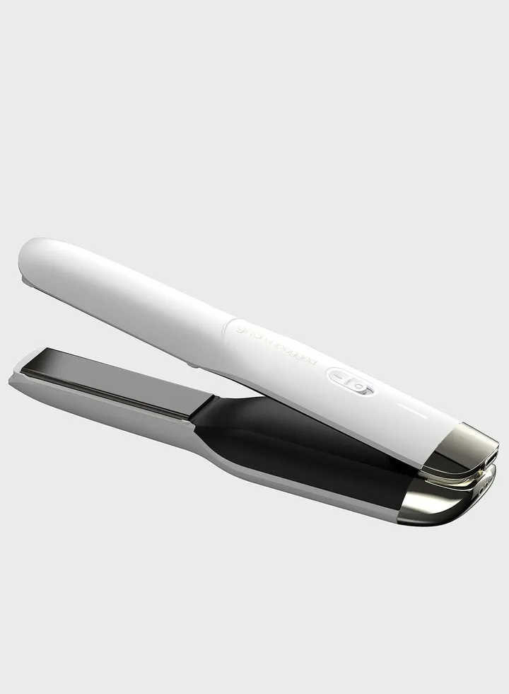 Unplugged Cordless Styler Giselle White