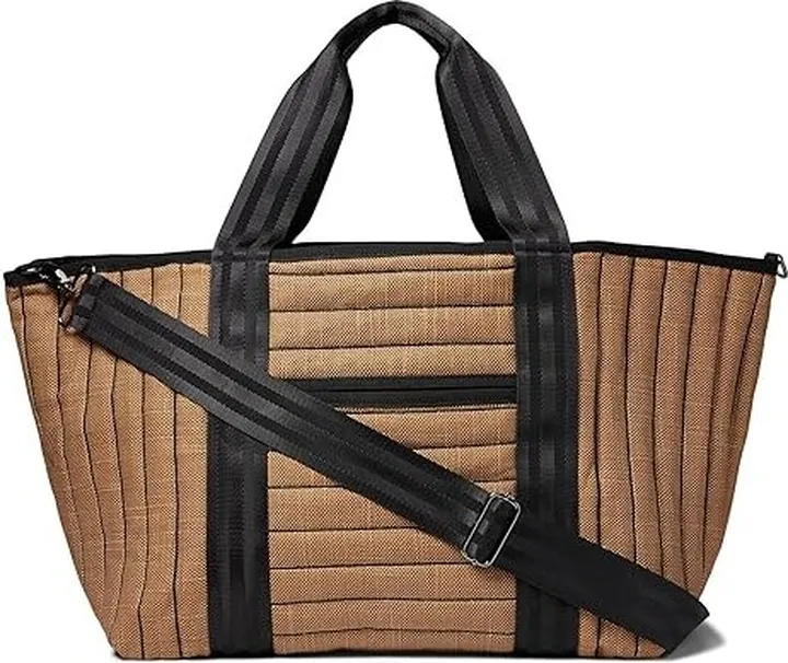 THINK ROYLN Boardwalk Biggie - Large (Suntanned Linen) Handbags