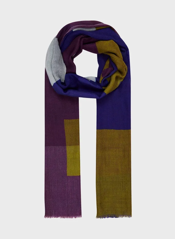 Graphic Print Scarf