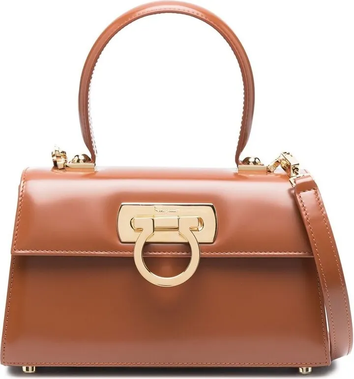 Iconic leather crossbody bag