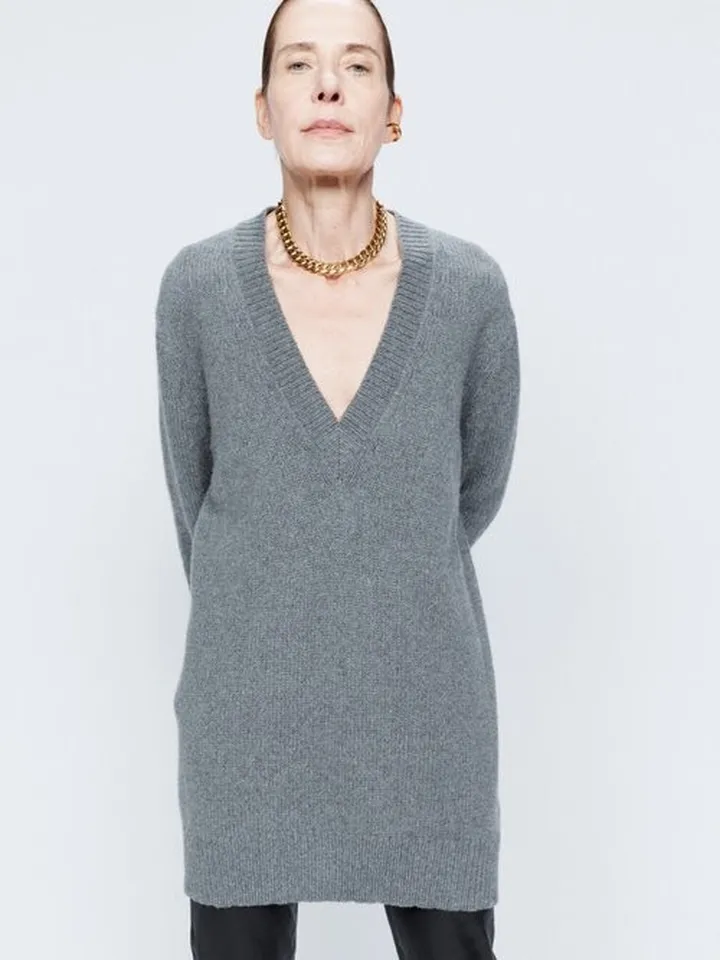 Responsible-cashmere Deep V-neck Sweater
