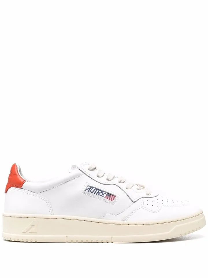 Medalist low-top leather sneakers