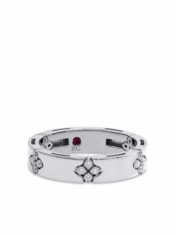 18kt white gold Love in Verona diamond ring