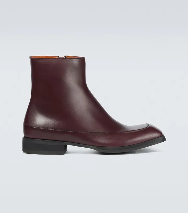 Garden leather boots