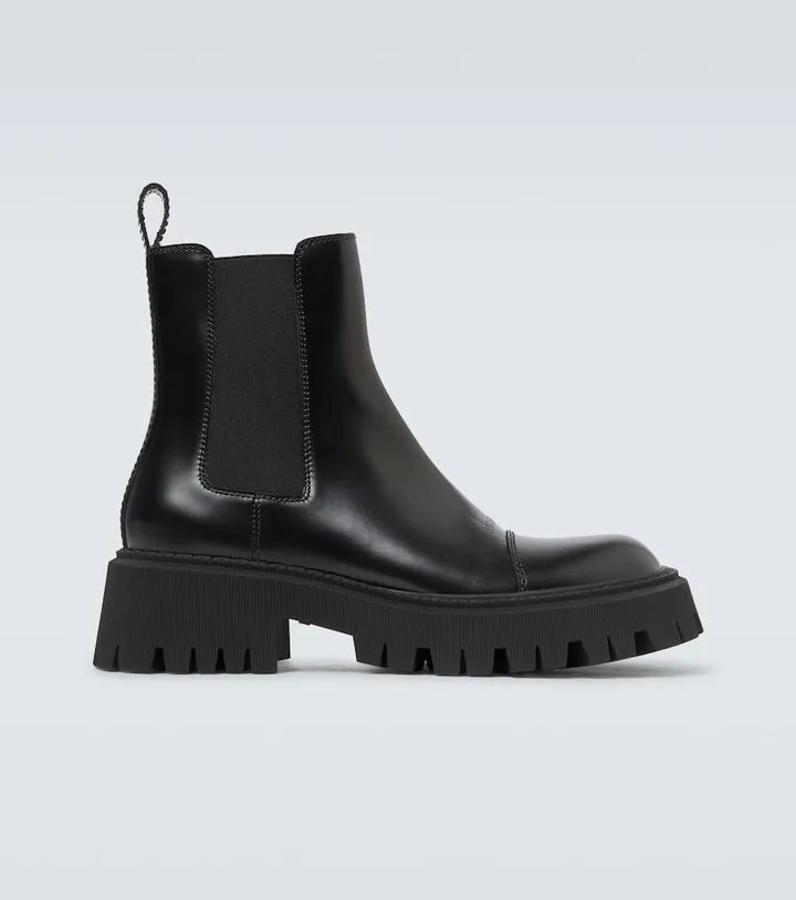 Tractor leather boots