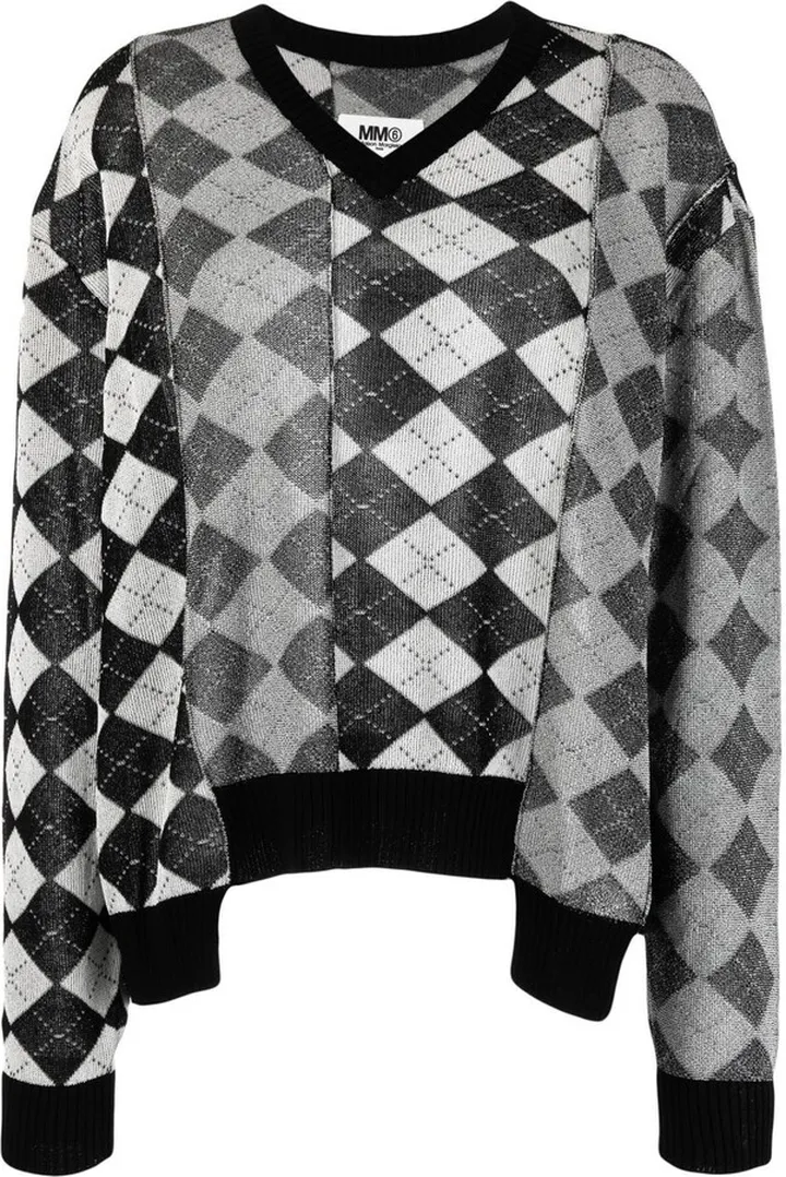 V-neck argyle jumper