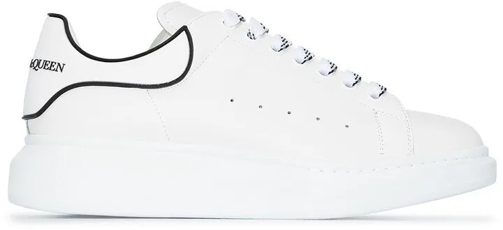 Oversized low-top sneakers