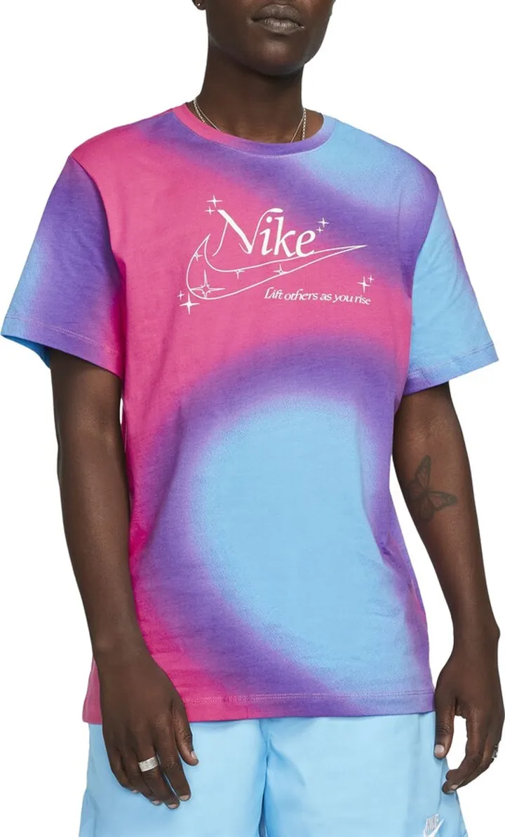 Sportswear Graphic T-Shirt