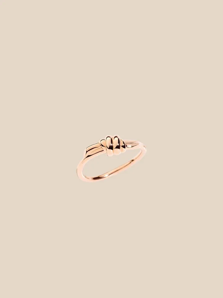 Nodo Dodo ring in 9 kt rose gold