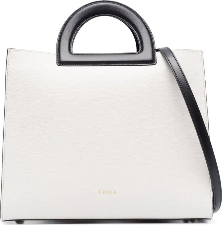 Dara M Tote