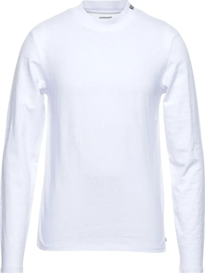 T-shirt White