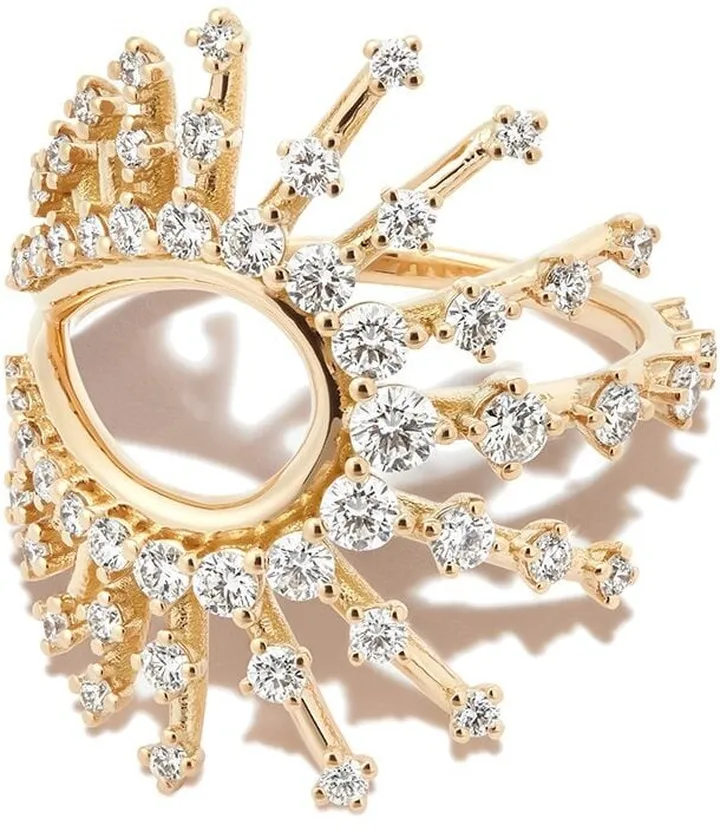 18kt yellow gold Clarity diamond ring