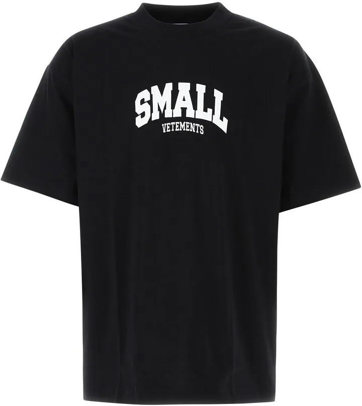 Oversize t-shirt realized in pure cotton characterized by peculiar logoed embroidery on the chest and tonal embroidered logo at the back.