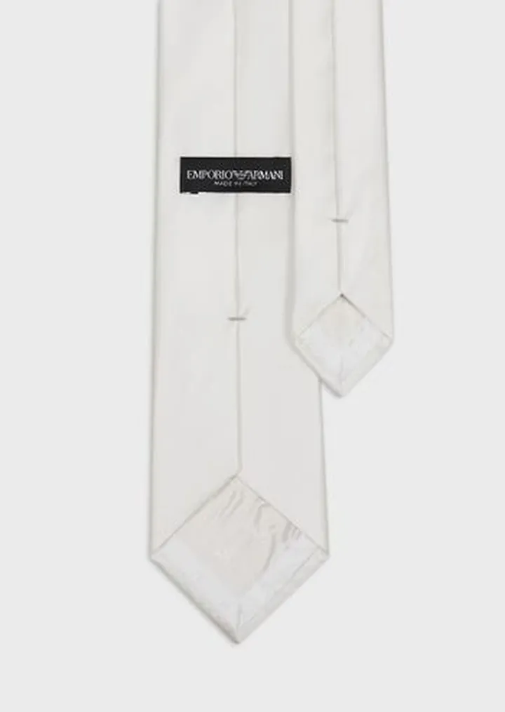 Pure silk tie