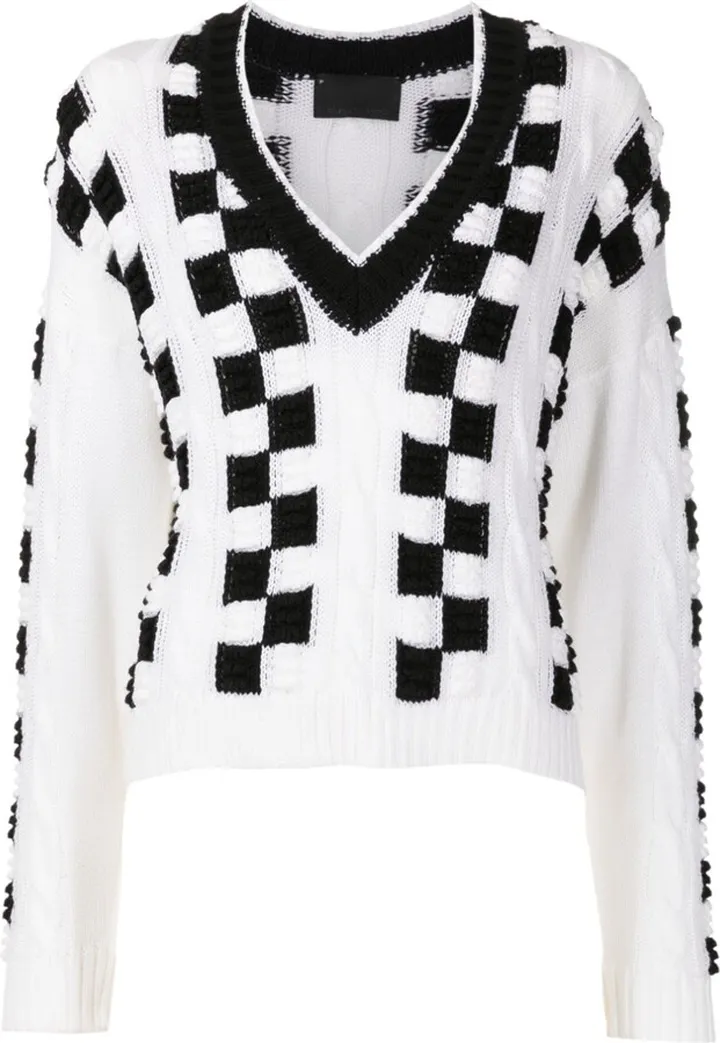 checkerboard-knit V-neck jumper