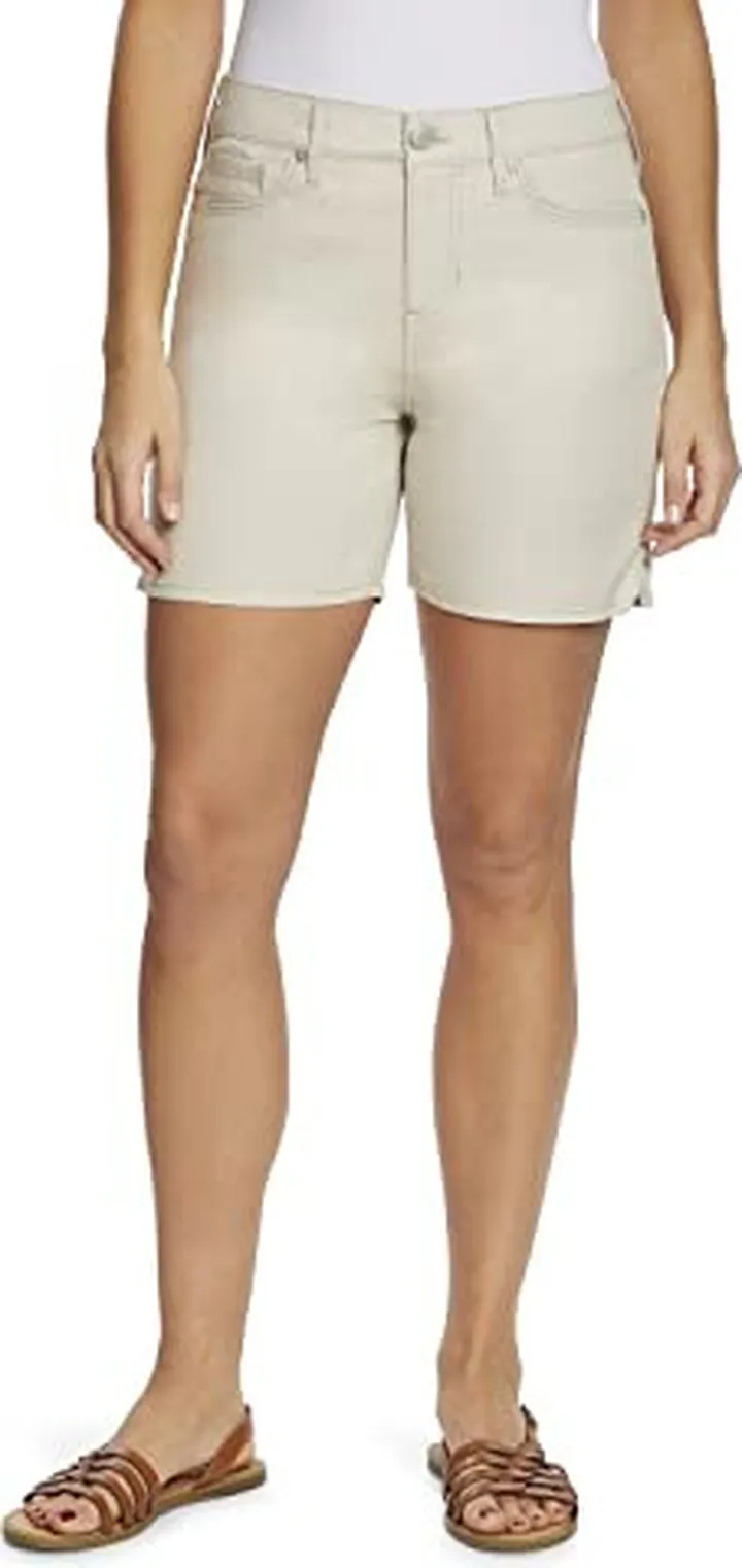 Bandolino Women's Amalia Classic High Rise 6" Jean Short