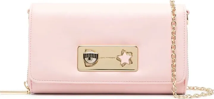 Pocket With Shoulder Band And Rotatable Logo As Opening