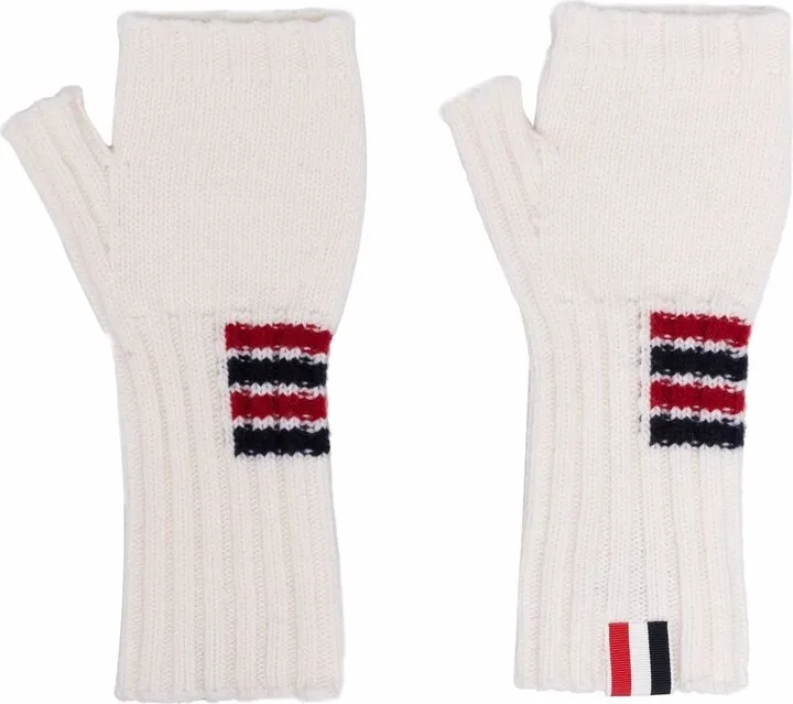 Chunky-Knit Fingerless Gloves