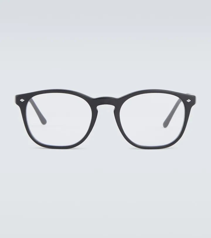 Oval glasses