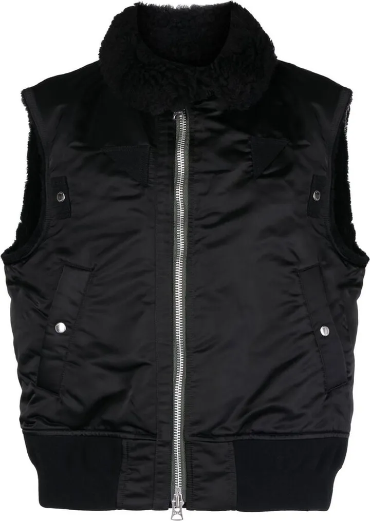 Contrast-Collar Zipped Gilet