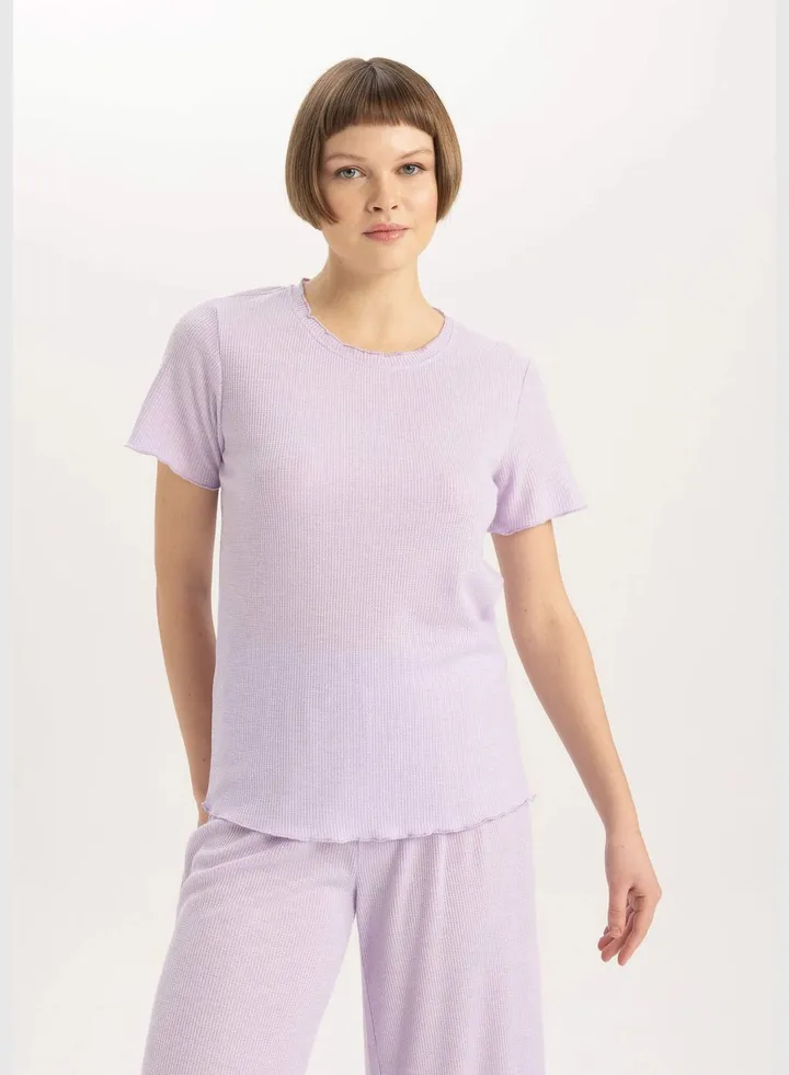 Woman Short Sleeve Knitted Tops