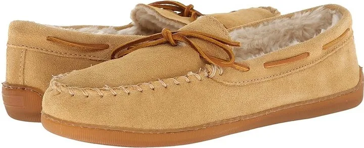 Minnetonka Pile Lined Hardsole (Tan Suede) Men's Shoes