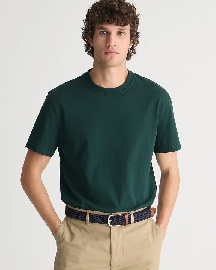 Relaxed premium-weight cotton no-pocket T-shirt