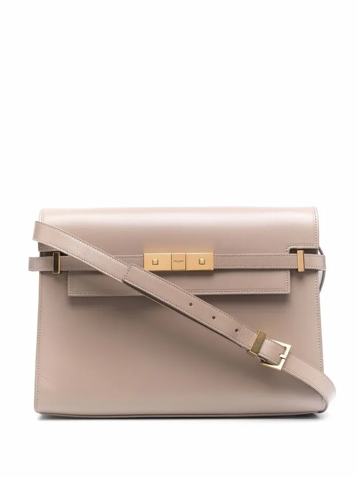 Manhattan clasp-fastening shoulder bag