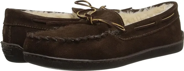 Minnetonka Pile Lined Hardsole (Chocolate Suede) Men's Shoes