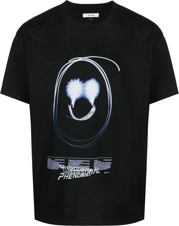 graphic-print T-shirt