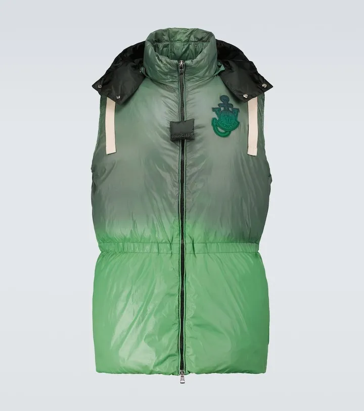 1 Moncler JW Anderson Chesil vest